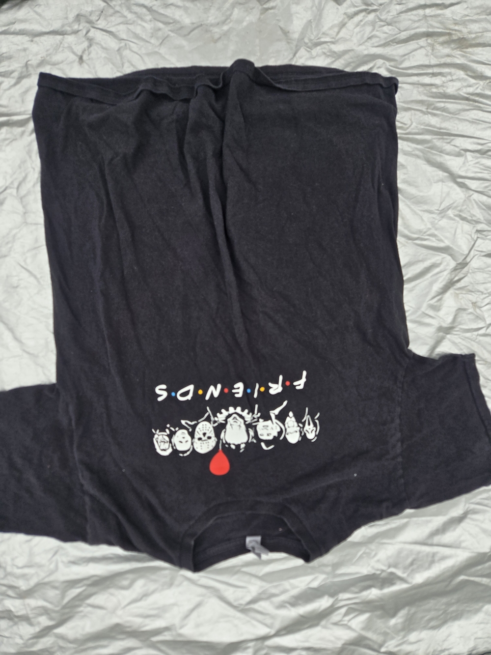 Gildan Faded Black 'Friends' Character Graphic Pajama Top with Red Accent